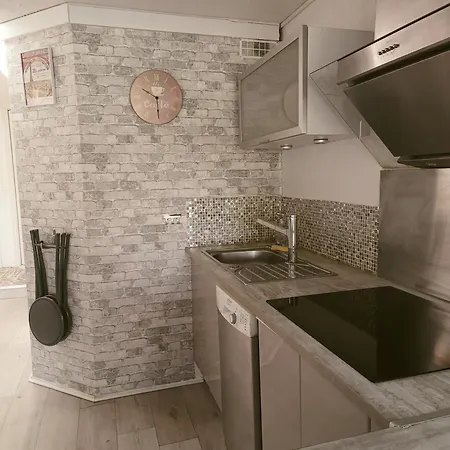 Appartamento Famille Ou Amis - Piscine, Terrasse, à 5 Min, Parking Gratuit